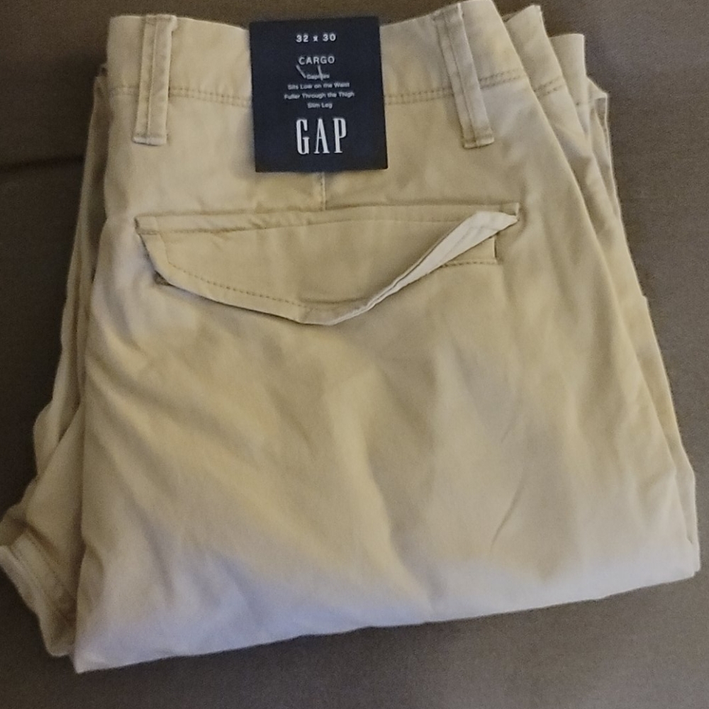 Gap cargo pant 32 x30